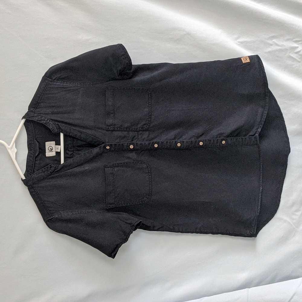 TenTree Black Button Down Top